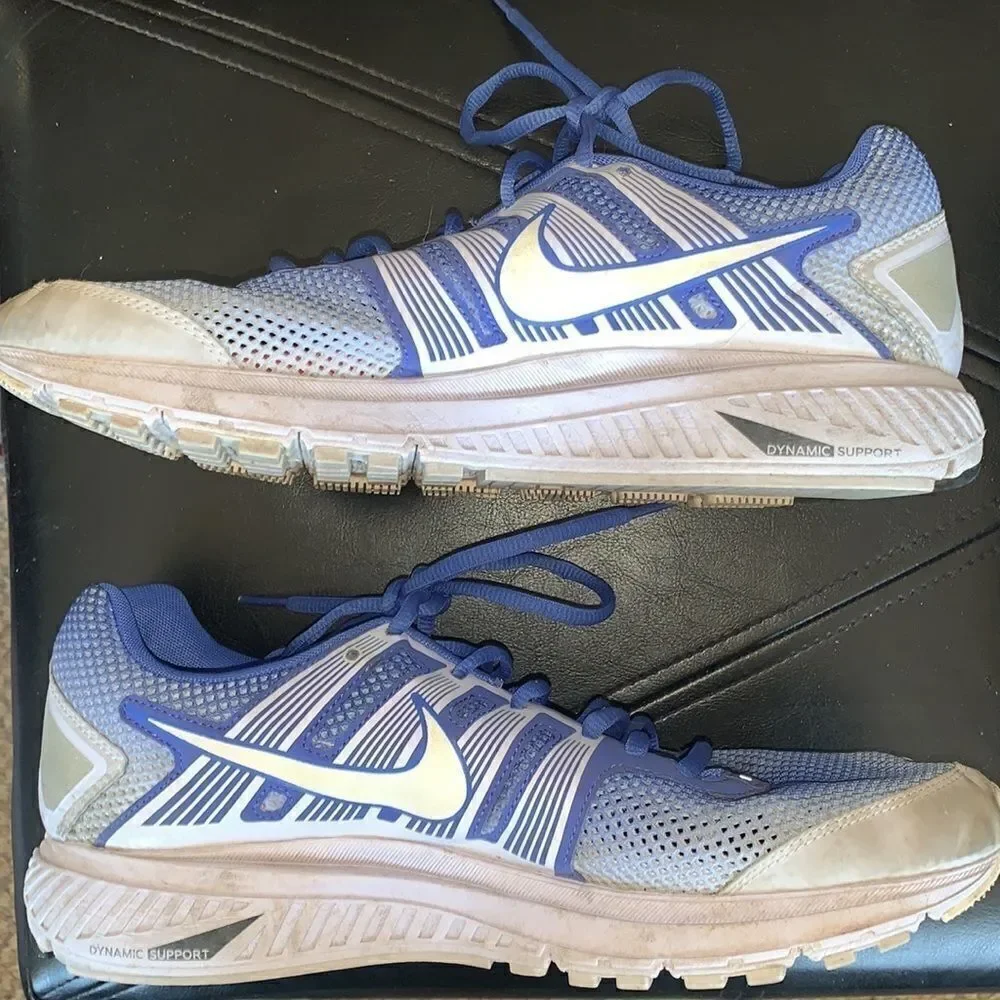 EUC WOMEN’S NIKE FITSOLE 2 SIZE 11.5 RUNNING SHOES